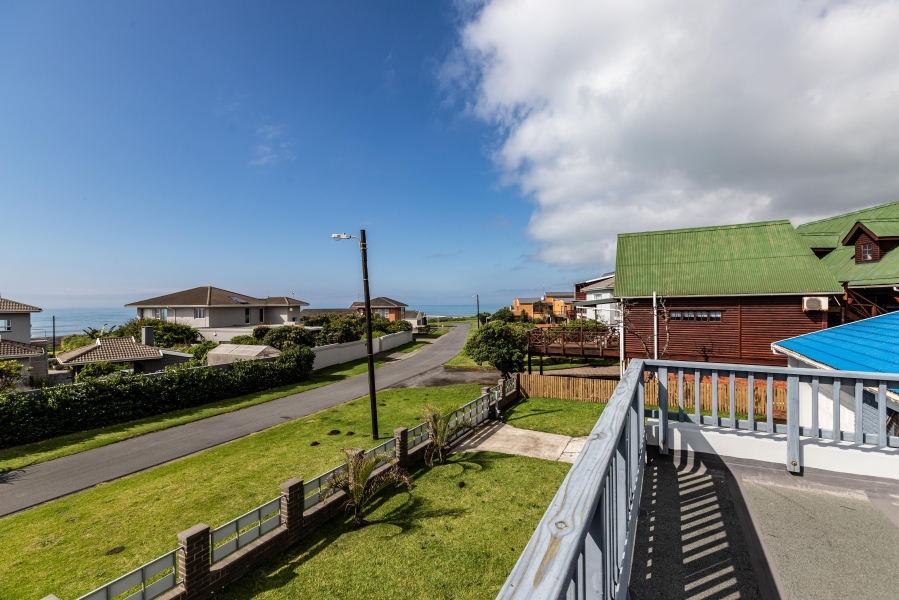 3 Bedroom Property for Sale in Kidds Beach Eastern Cape